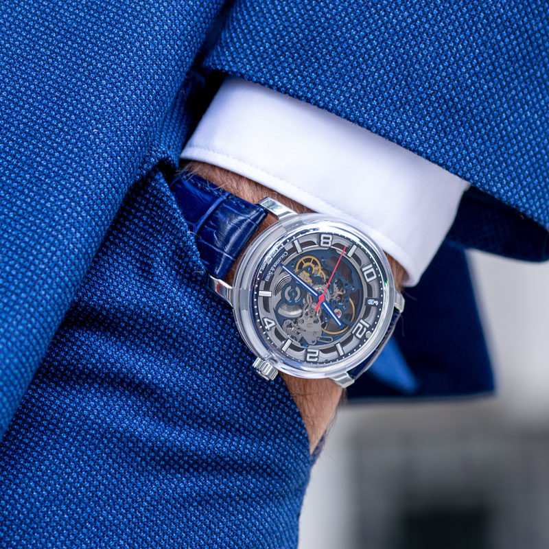 Antarctica Sapphire watch case look elegante